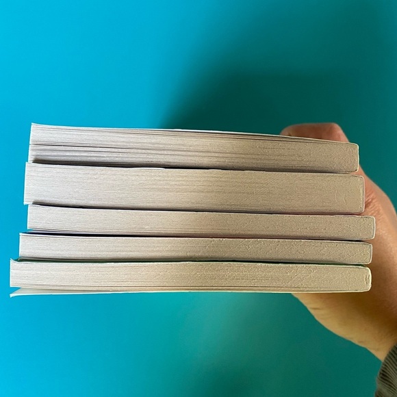 5 x Roald Dahl Softcover Book Bundle - Picture 6 of 7